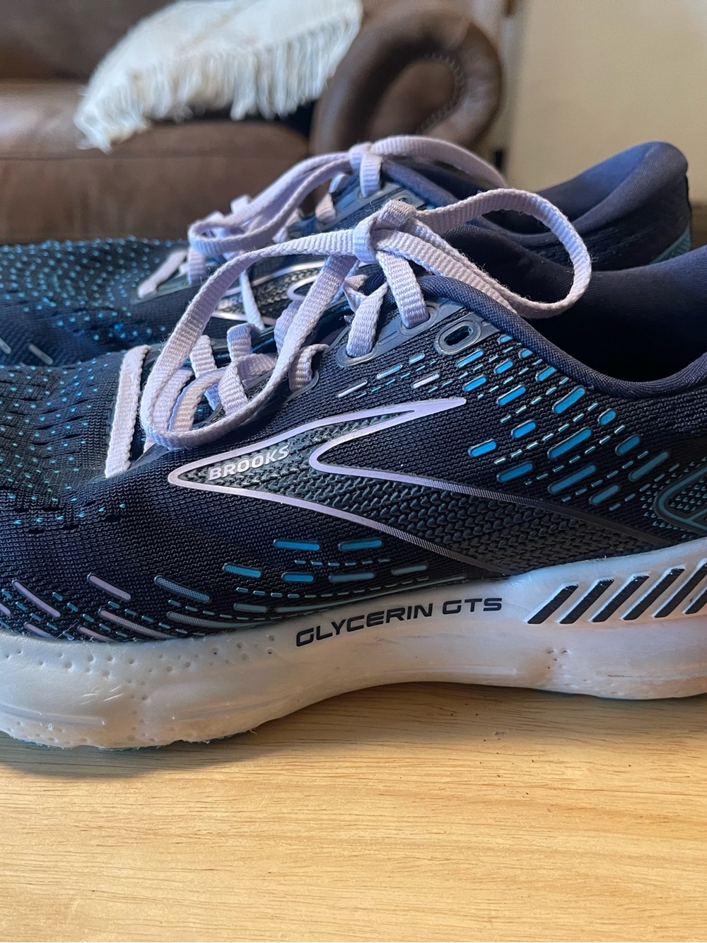 Brooks Glycerin GTS 20 Peacoat Woman’s 8.5 Blue/purple